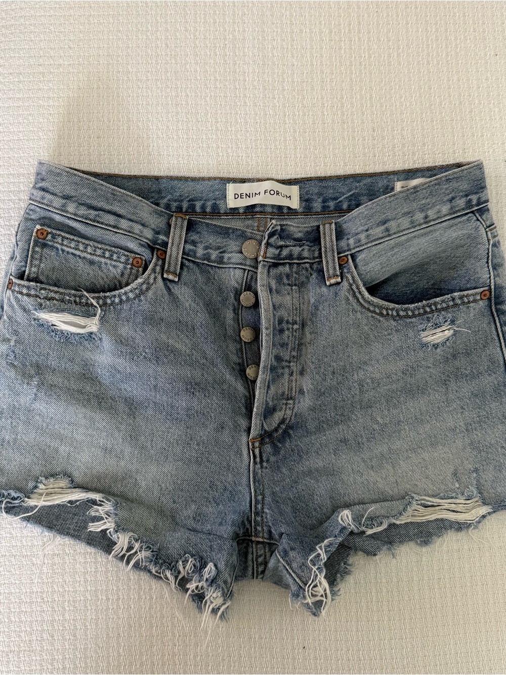 Denim Forum Ex-Boyfriend Distressed Denim Shorts Light Wash Size 27